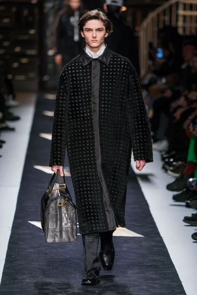 Look 58